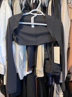 LULULEMON bolero BNWT